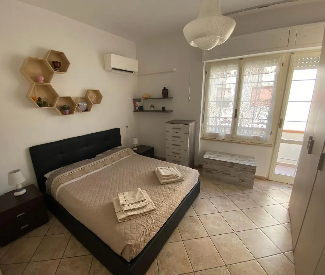 Lovely Sardinia Apartment Porto Torres 0*,